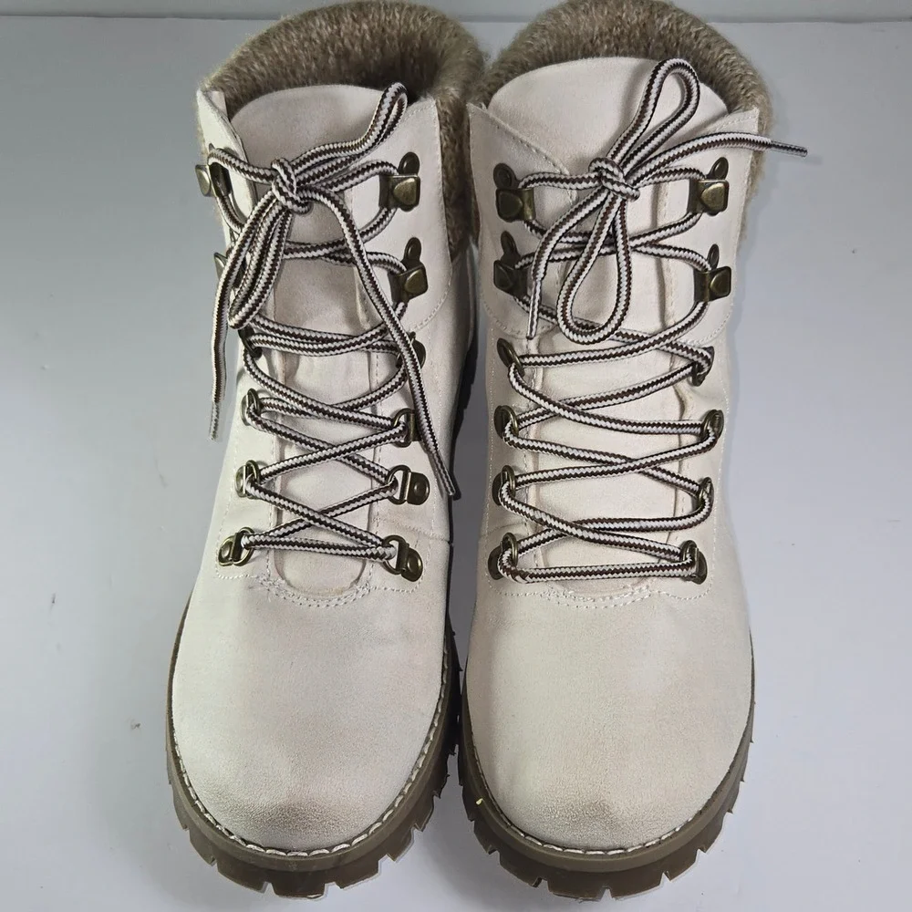 PRICE DROP Cliffs by White Mountain Pathfield Lace Up Fur Cuff Winter Boots 9.5M